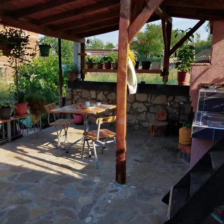 Дом отдыха Gardenhouse Memlishte
