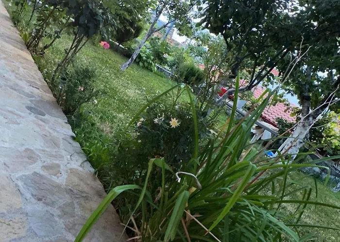 Gardenhouse Casa vacanze Memlishte