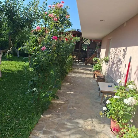 Gardenhouse